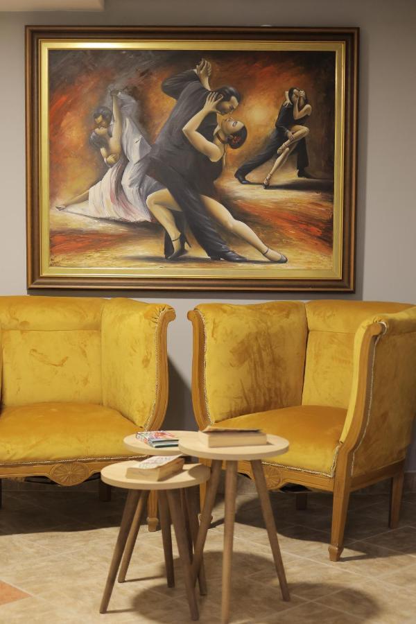 Zaro Apartments Μπίτολα Εξωτερικό φωτογραφία